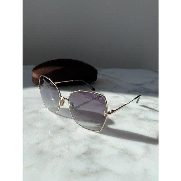 NEW Tom Ford Farah TF0951 Sunglasses in Gold - Picture 4 of 6